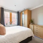 Capital Modern One Bedroom Apartment In Clapham