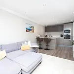 Capital Modern One Bedroom Apartment In Clapham