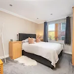 Capital Modern One Bedroom Apartment In Clapham
